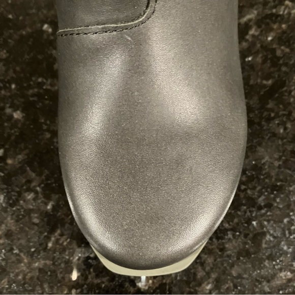 New Sorel Joan of Arctic Wedge III Chelsea Bootie, Waterproof Leather Ankle Boot - Picture 8 of 16